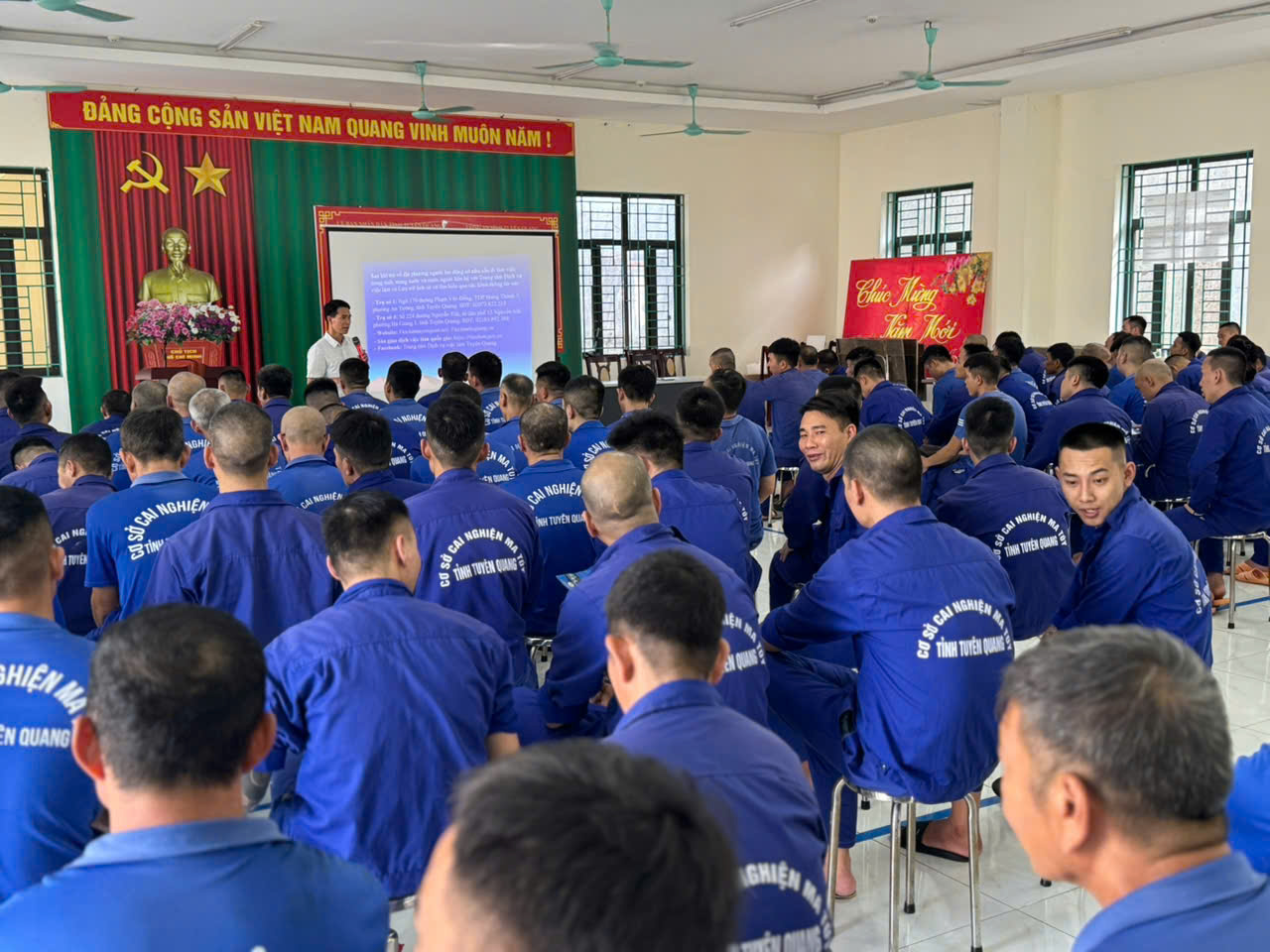 Chủ động hỗ trợ người cai nghiện tái hòa nhập cộng đồng và quyết tâm xây dựng địa bàn an toàn, không có ma túy