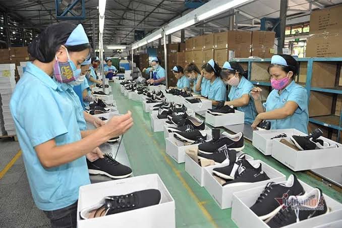 Thông báo tuyển dụng của Công ty TNHH giày Thịnh Hồng