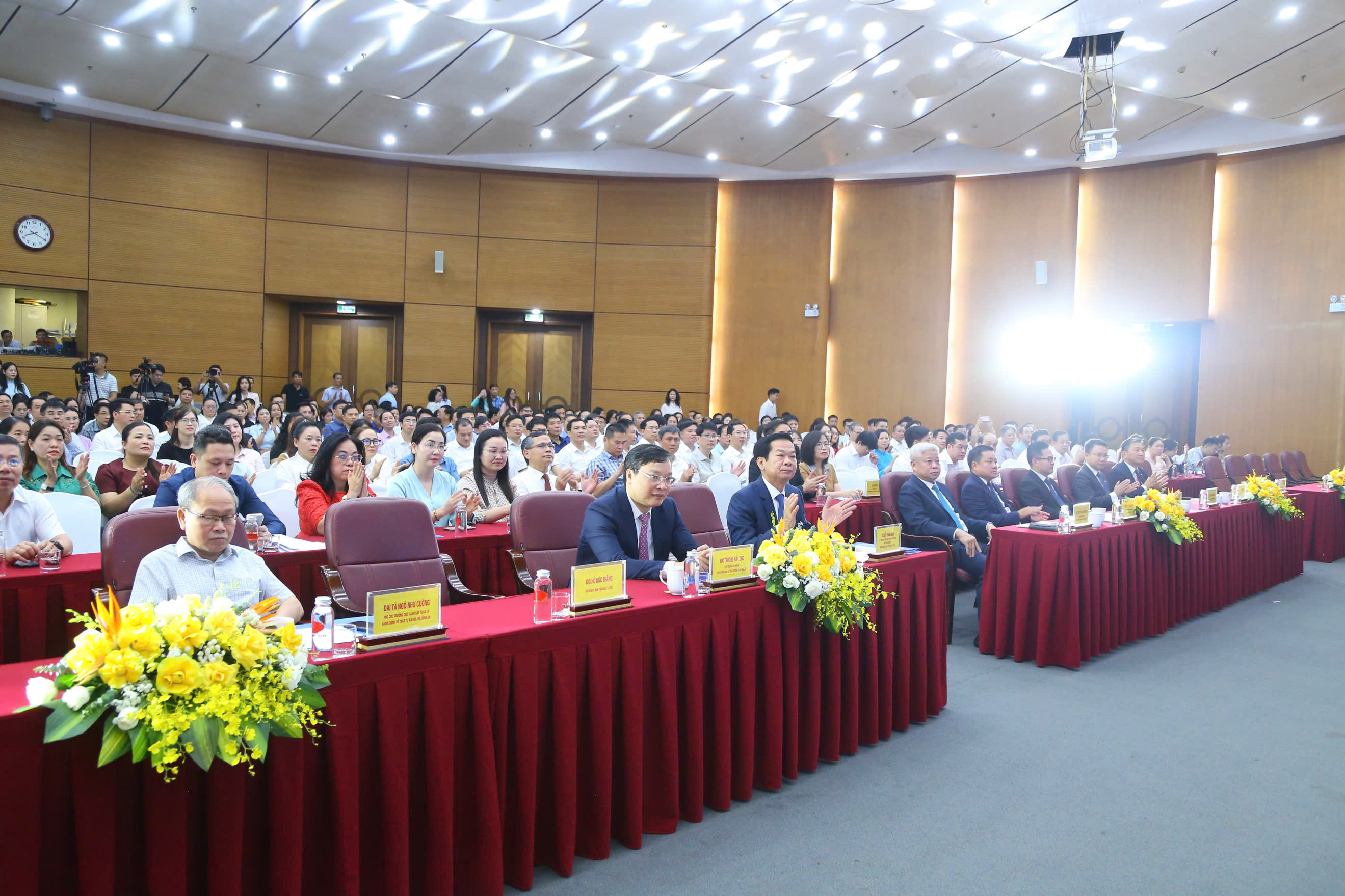 Khai trương Sàn giao dịch việc làm quốc gia